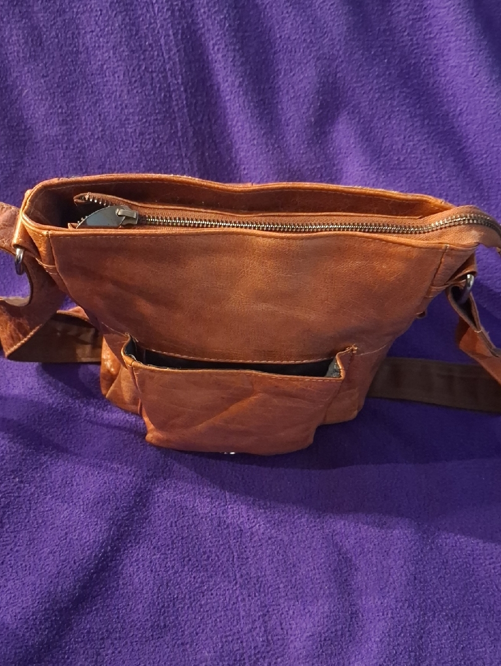 Urban Vintage Brown Leather Crossbody Bag - Picture 5 of 5